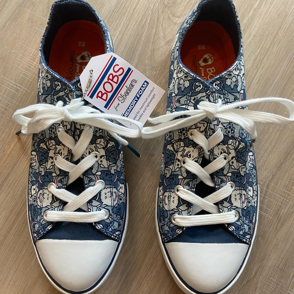 Bob’s by Skechers size 10 sneakers